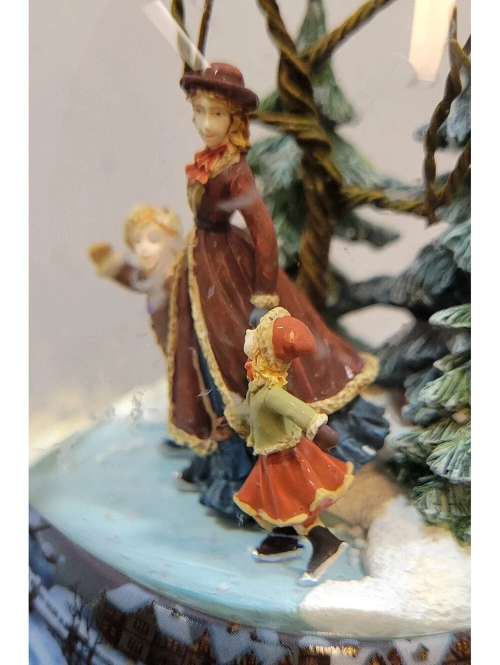 Musicbox Kingdom Christmas Snow Globe Ice Skater 